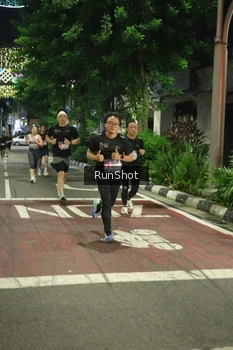 Runner Photo 4205511