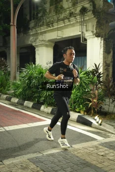Runner Photo 4205521