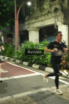 Runner Photo 4205522