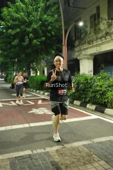 Runner Photo 4205526
