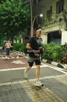 Runner Photo 4205534