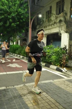 Runner Photo 4205537