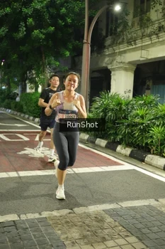 Runner Photo 4205550