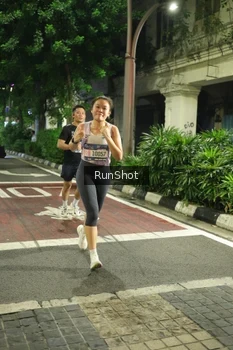 Runner Photo 4205551