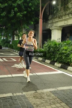 Runner Photo 4205553
