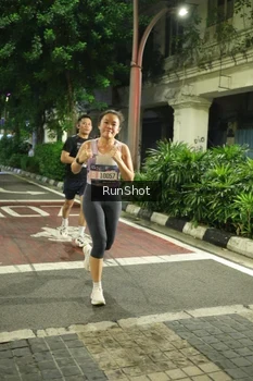 Runner Photo 4205556