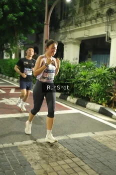 Runner Photo 4205558