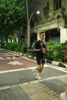 Runner Photo 4205567