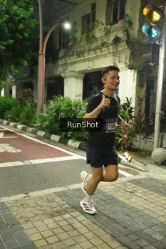 Runner Photo 4205574