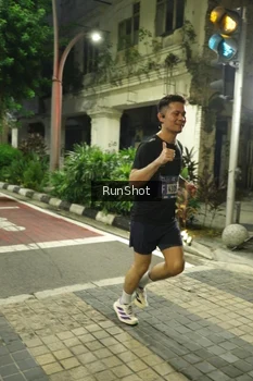 Runner Photo 4205582