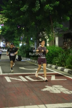 Runner Photo 4205586