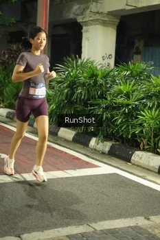 Runner Photo 4205596