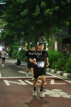 Runner Photo 4205598