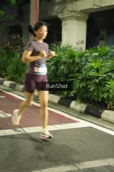 Runner Photo 4205600