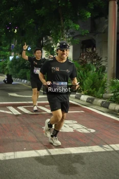 Runner Photo 4205603