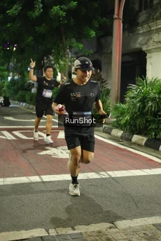 Runner Photo 4205605