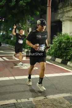 Runner Photo 4205606
