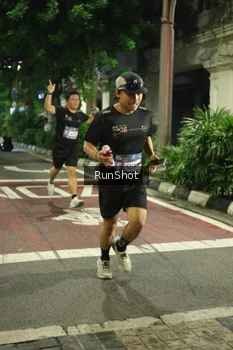 Runner Photo 4205608