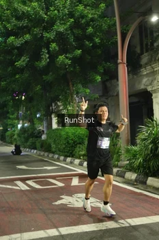 Runner Photo 4205613