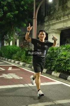 Runner Photo 4205620