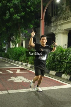 Runner Photo 4205623