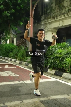 Runner Photo 4205624