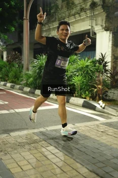 Runner Photo 4205629