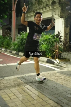 Runner Photo 4205631