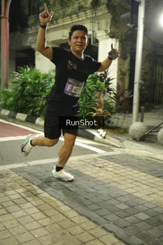 Runner Photo 4205634
