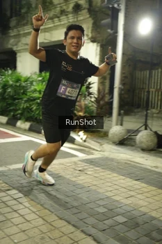 Runner Photo 4205639