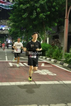 Runner Photo 4205650