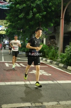 Runner Photo 4205655