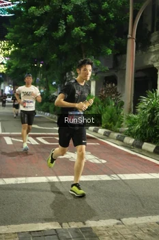Runner Photo 4205658