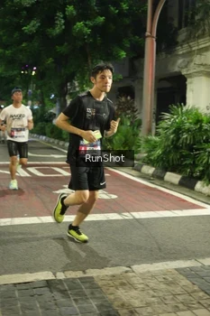 Runner Photo 4205660