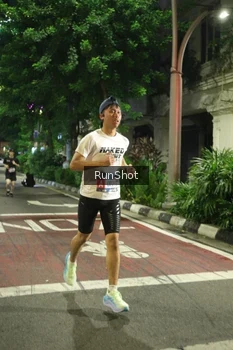 Runner Photo 4205668