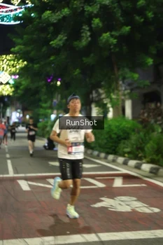 Runner Photo 4205670