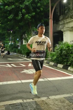 Runner Photo 4205677