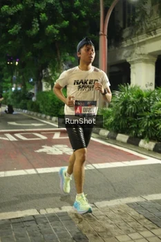 Runner Photo 4205681