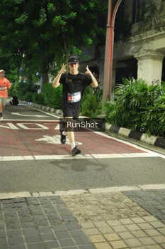 Runner Photo 4205695