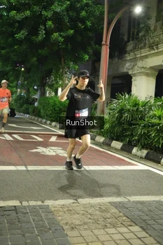 Runner Photo 4205696