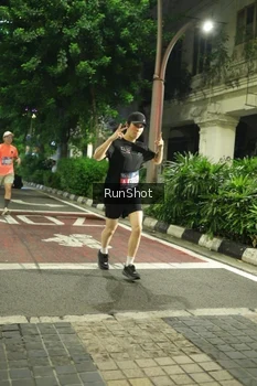 Runner Photo 4205703