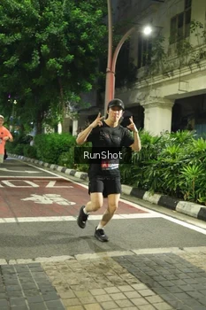 Runner Photo 4205708