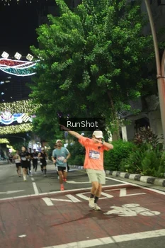 Runner Photo 4205719