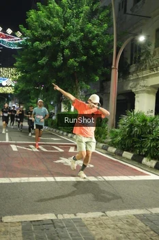 Runner Photo 4205732