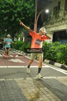 Runner Photo 4205745