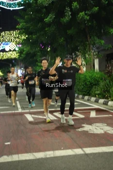 Runner Photo 4205766