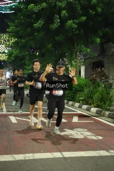 Runner Photo 4205771