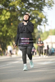 Runner Photo 4205791