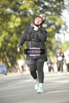 Runner Photo 4205810