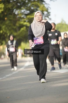 Runner Photo 4205827